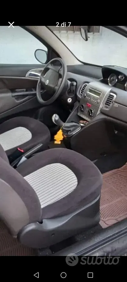Usata Lancia Ypsilon 69 CV (50 kW) 2007 Marrone Utilitaria