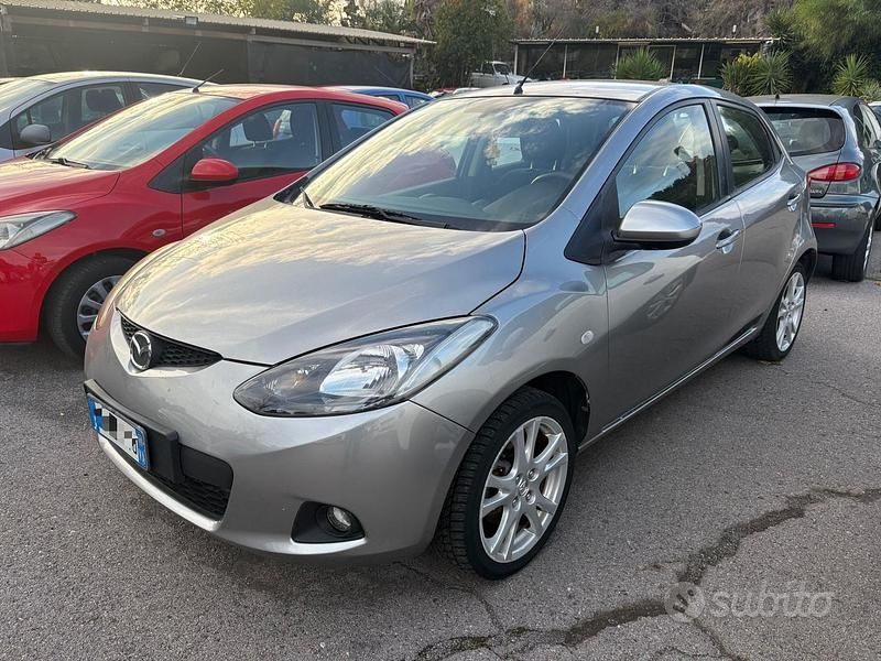Usata Mazda 2 86 CV (63 kW) 2010 Grigio Berlina