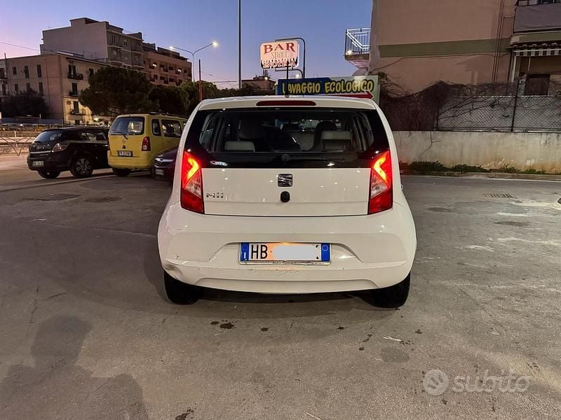 Usata Seat Mii Style 60 CV (44 kW) 2013 Bianco Utilitaria