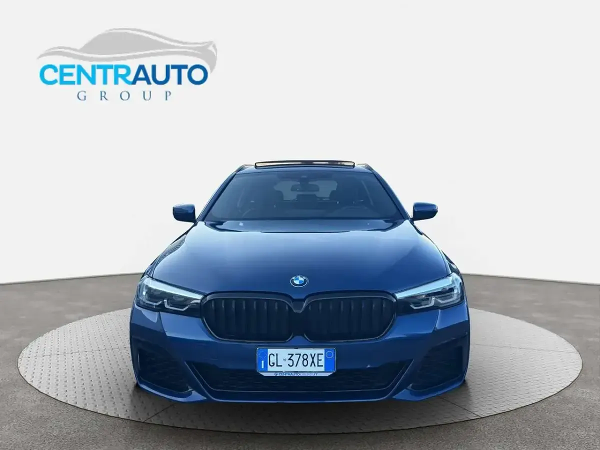 Usata BMW 520 Comfort Edition 190 CV (139 kW) 2022 Blu Berlina