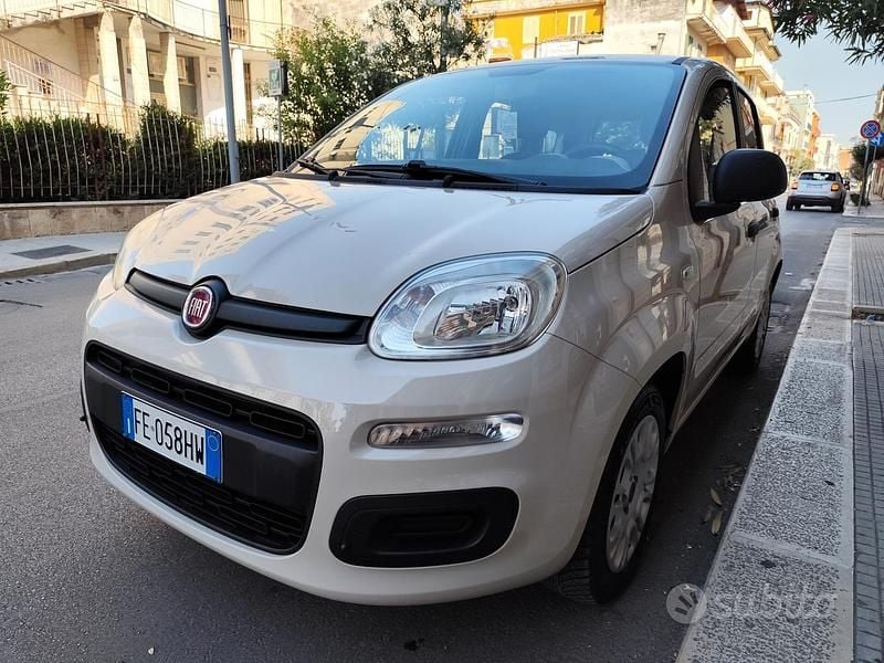 Usata Fiat Panda Easy 69 CV (50 kW) 2016 Beige Utilitaria
