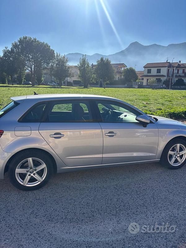 Usata Audi A3 116 CV (85 kW) 2019 Grigio Berlina