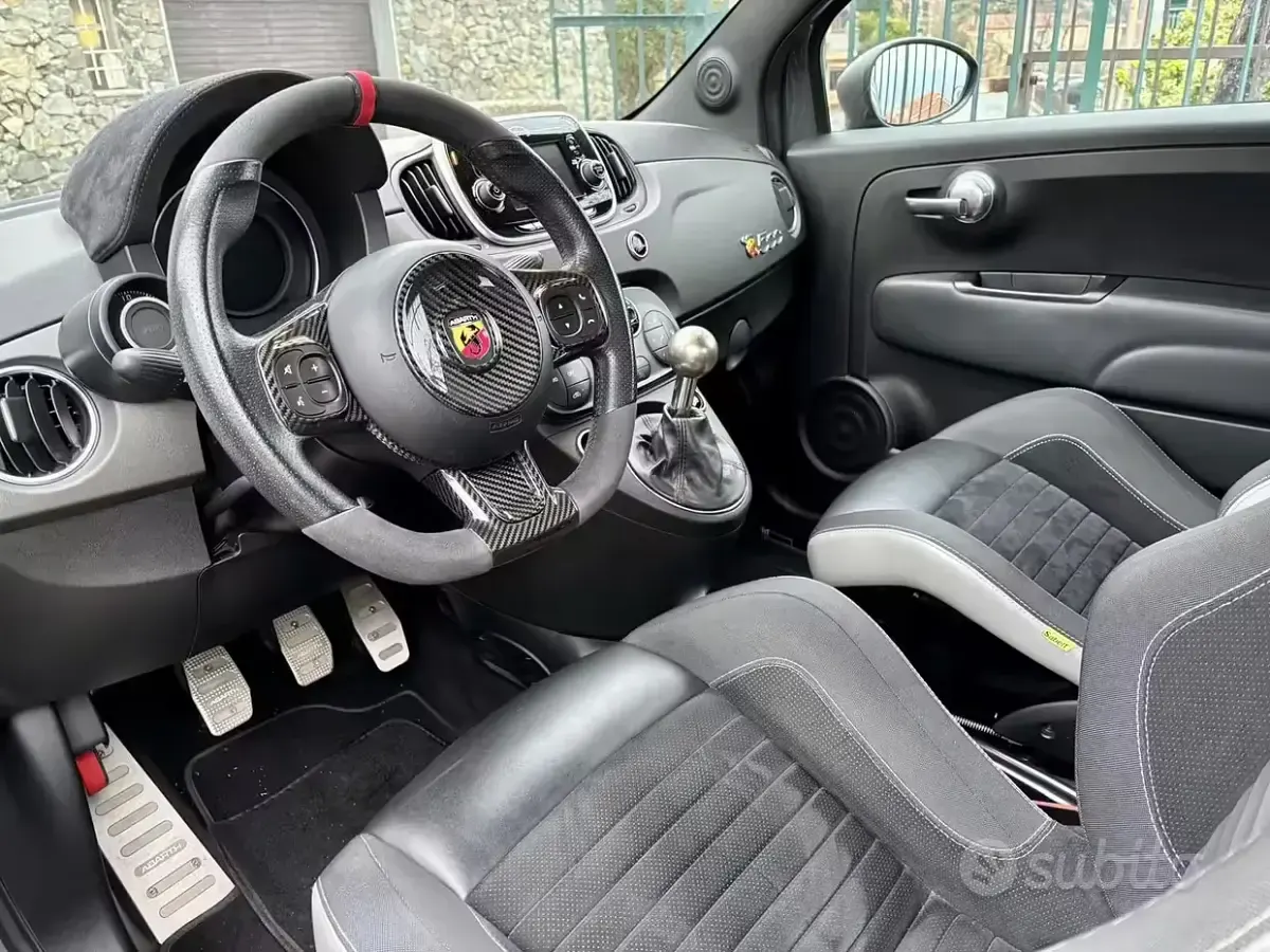 Usata Abarth 595 Competizione 180 CV (132 kW) 2017 Grigio Cabrio