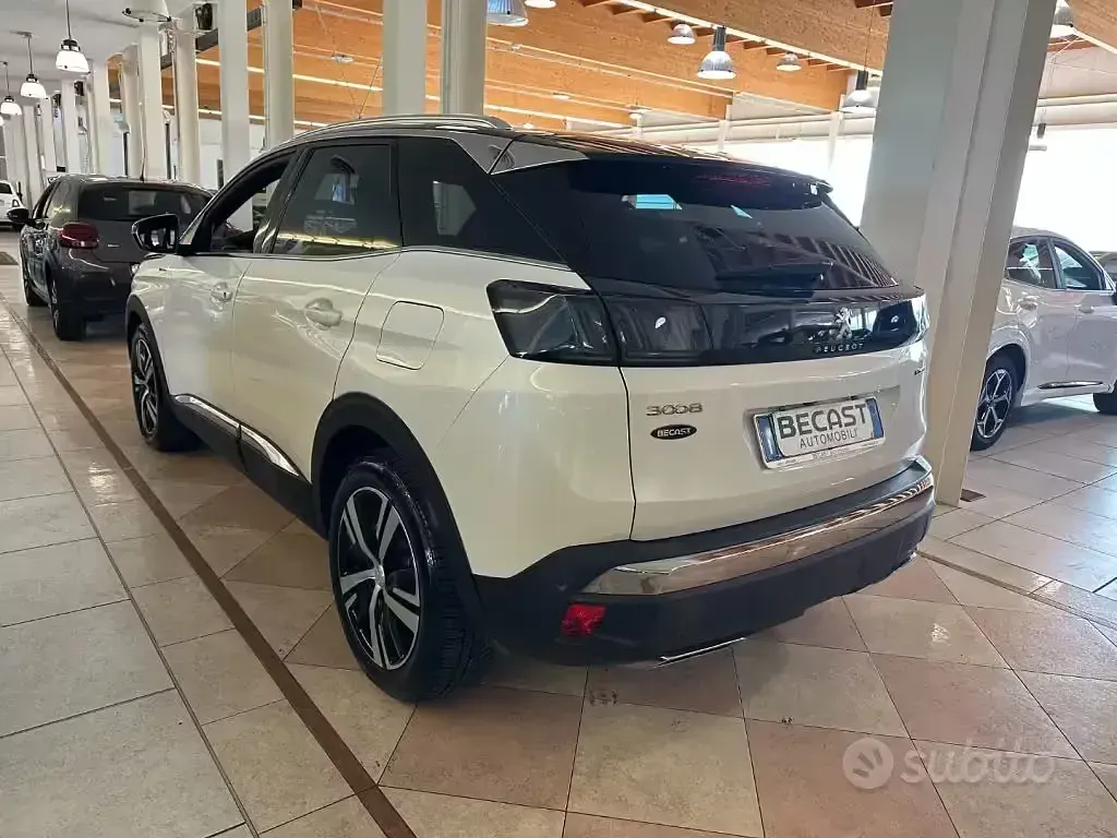 Usata Peugeot 3008 GT 200 CV (147 kW) 2021 Bianco perlato SUV