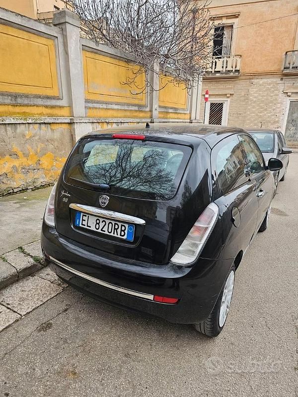 Usata Lancia Ypsilon 2012 Nero Utilitaria