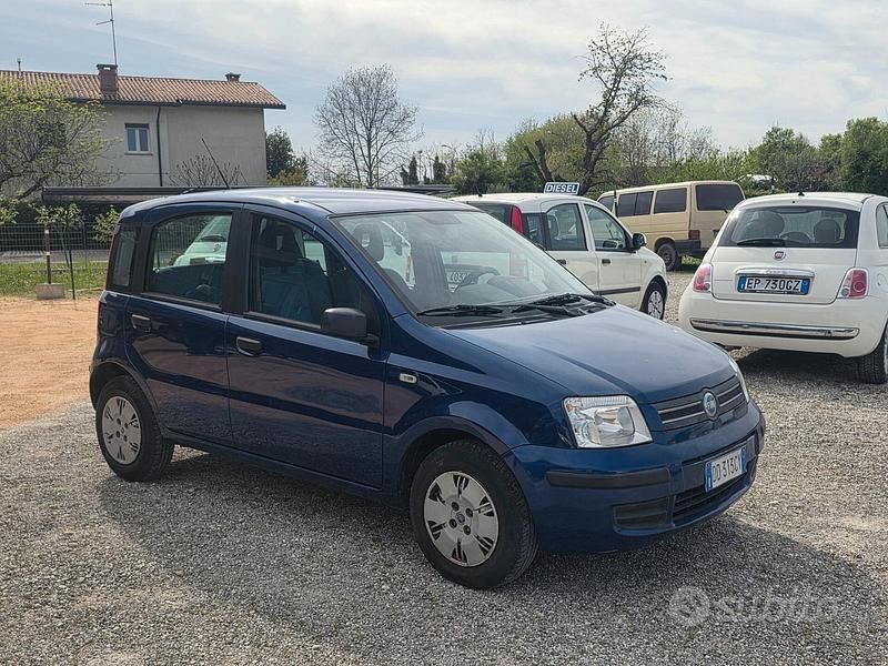 Usata Fiat Panda Dynamic 69 CV (50 kW) 2006 Blu Utilitaria