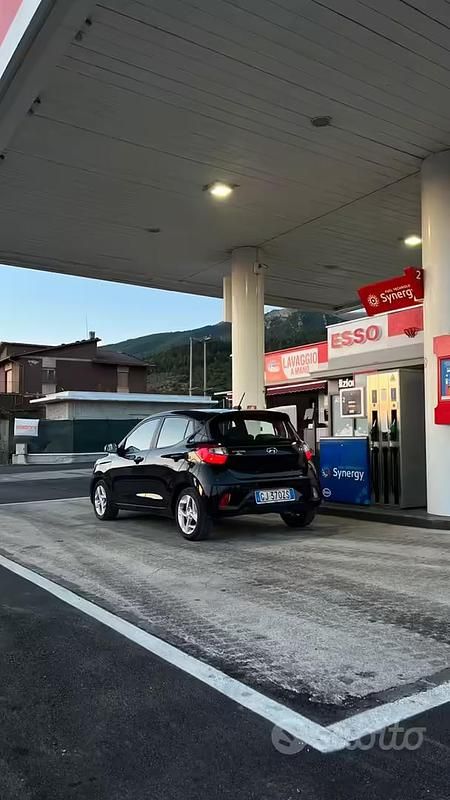 Usata Hyundai i10 Prime 67 CV (49 kW) 2022 Nero Utilitaria