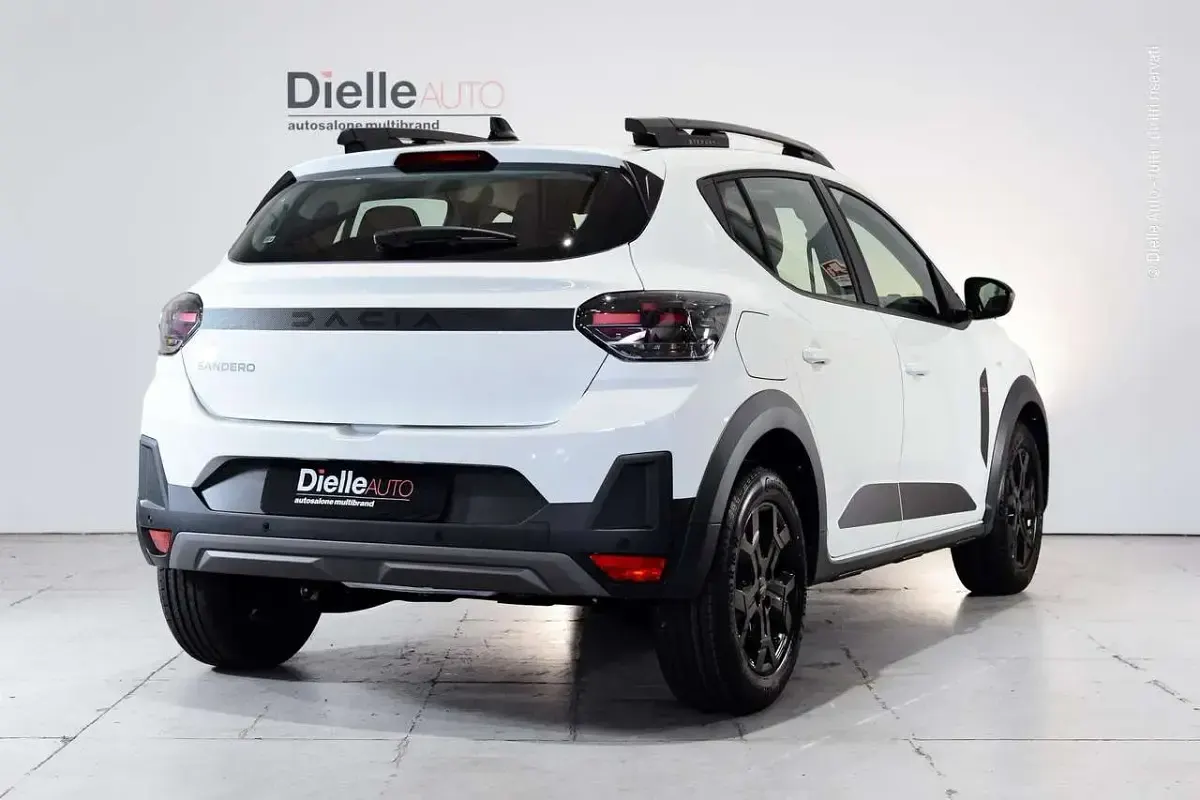 Nuova Dacia Sandero Extreme 122 CV (89 kW) 2026 Bianco ghiaccio SUV