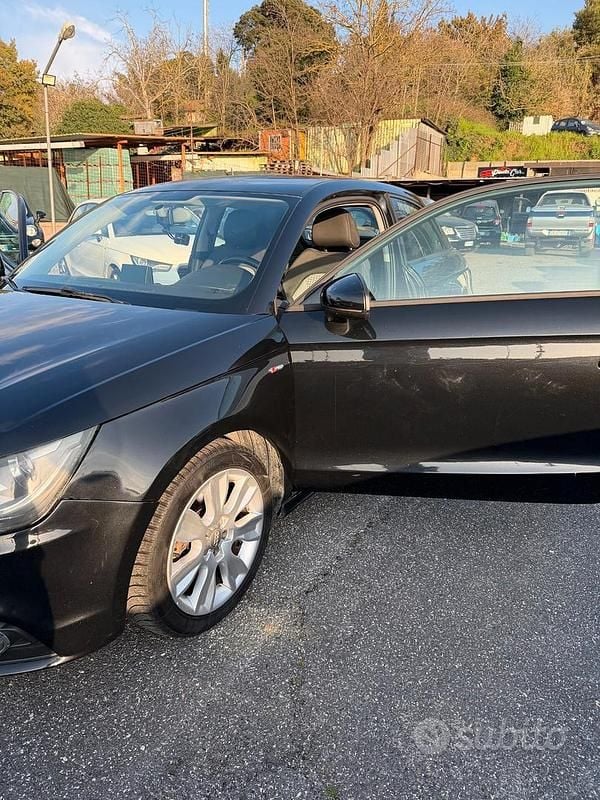 Usata Audi A1 Ambition 105 CV (77 kW) 2010 Nero Utilitaria
