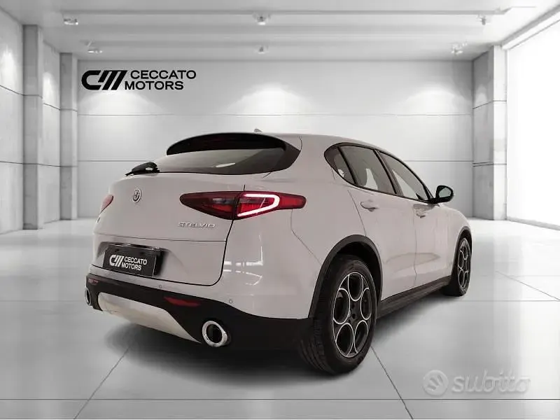 Usata Alfa Romeo Stelvio Business 190 CV (139 kW) 2020 Grigio SUV