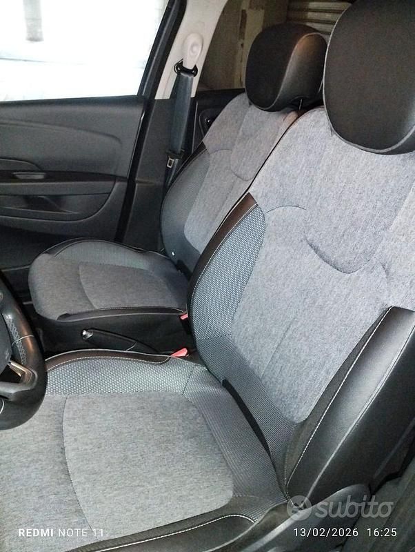 Usata Renault Captur 90 CV (66 kW) 2019 SUV