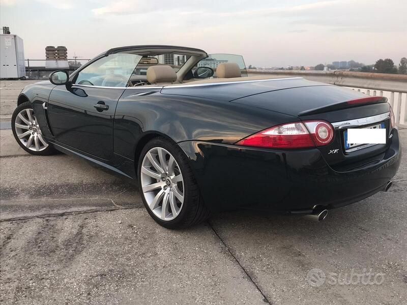 Usata Jaguar XK 298 CV (219 kW) 2006 Verde Cabrio