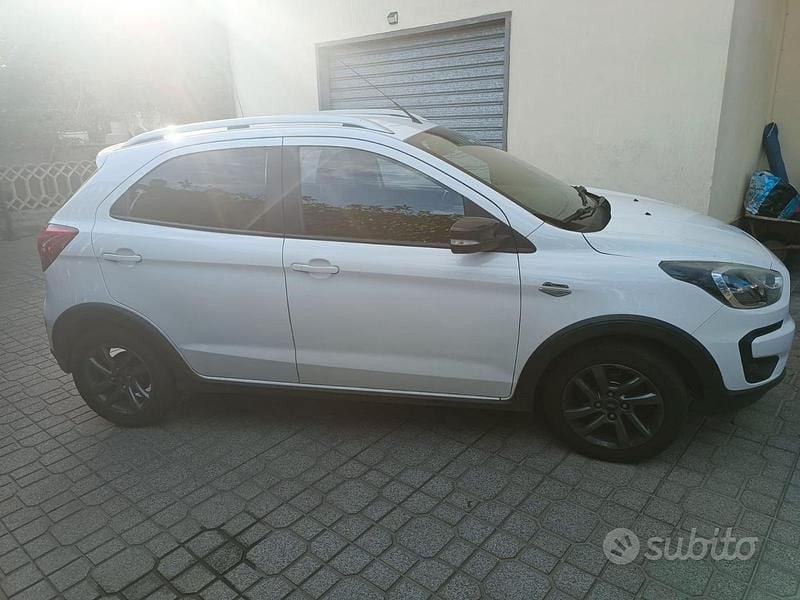 Usata Ford Ka Plus Active 86 CV (63 kW) 2019 Bianco Utilitaria