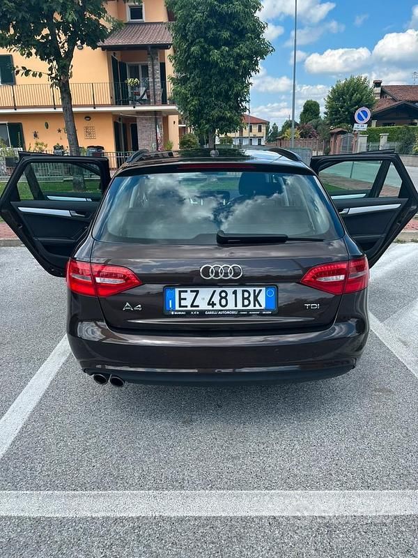 Begagnad Audi A4 Business 122 HK (89 kW) 2015 Brun Kombi