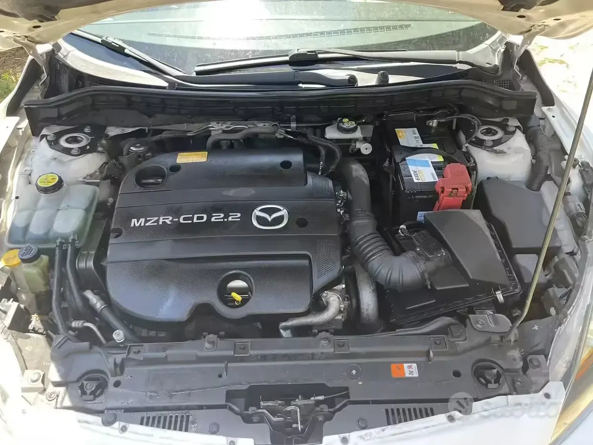 Usata Mazda 3 Comfort 150 CV (110 kW) 2012 Bianco Berlina