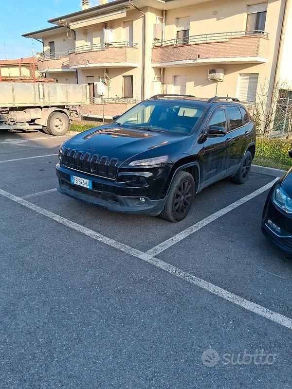 Usata Jeep Cherokee 185 CV (136 kW) 2016 Nero SUV