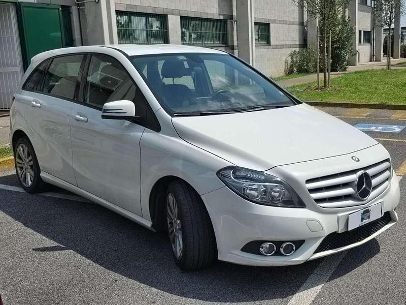 Usata Mercedes B160 Executive 90 CV (66 kW) 2014 Bianco Monovolume