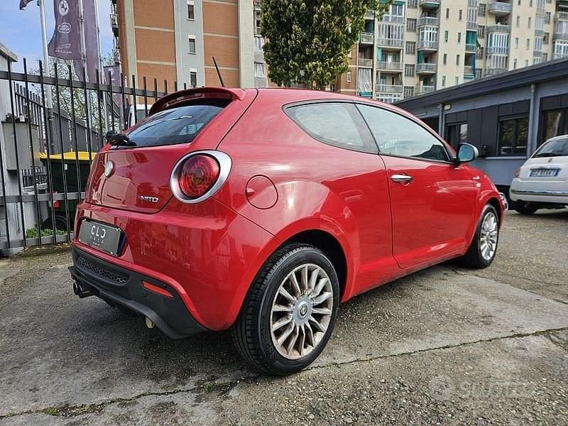 Usata Alfa Romeo MiTo Distinctive 85 CV (62 kW) 2012 Rosso Utilitaria