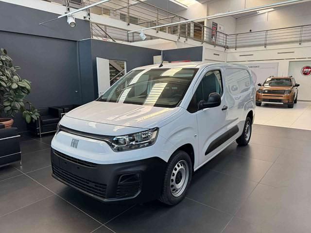Usata Fiat Doblò 100 CV (73 kW) 2024 Bianco Monovolume