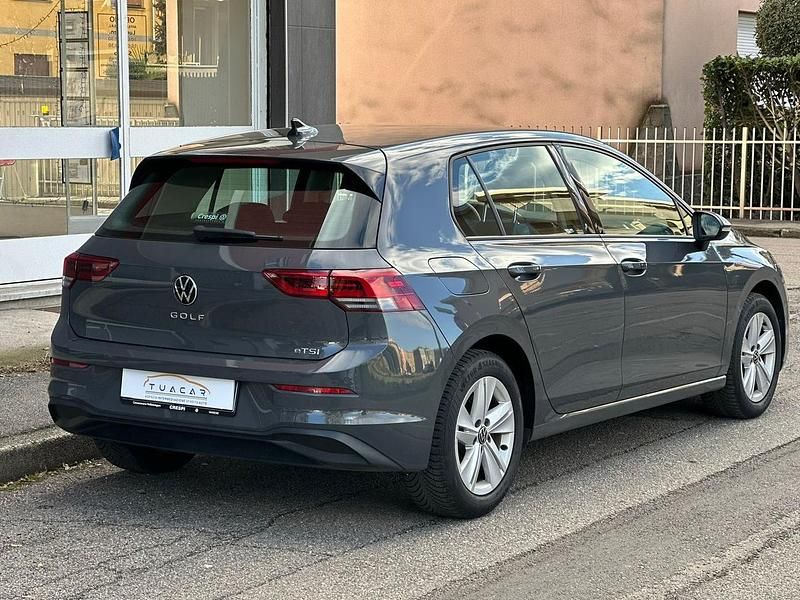 Usata VW Golf VIII Life 110 CV (80 kW) 2021 Grigio Berlina
