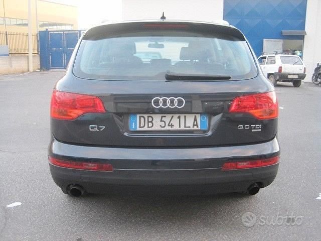 Usata Audi Q7 233 CV (171 kW) 2006 Blu SUV