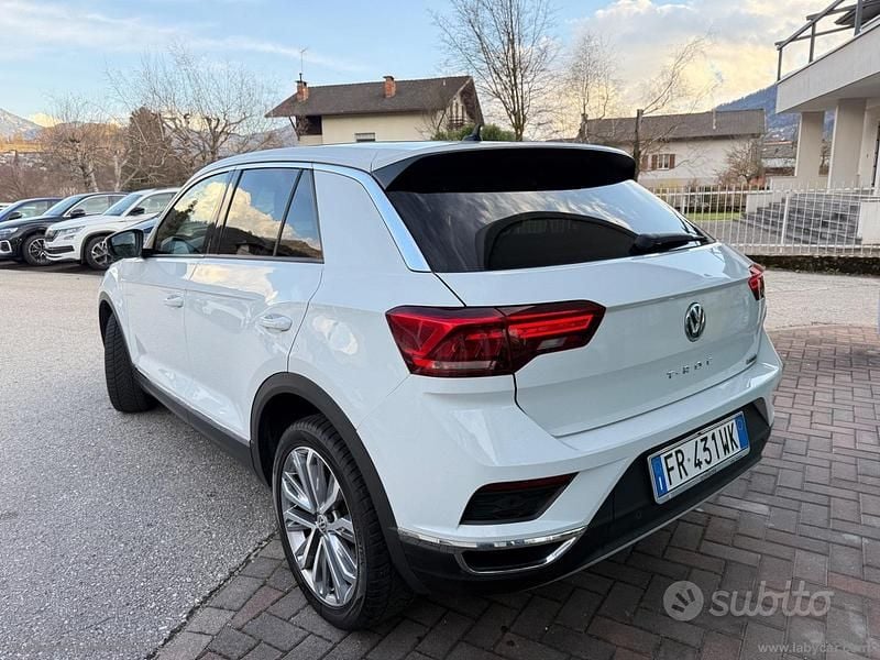 Usata VW T-Roc 150 CV (110 kW) 2018 Bianco SUV