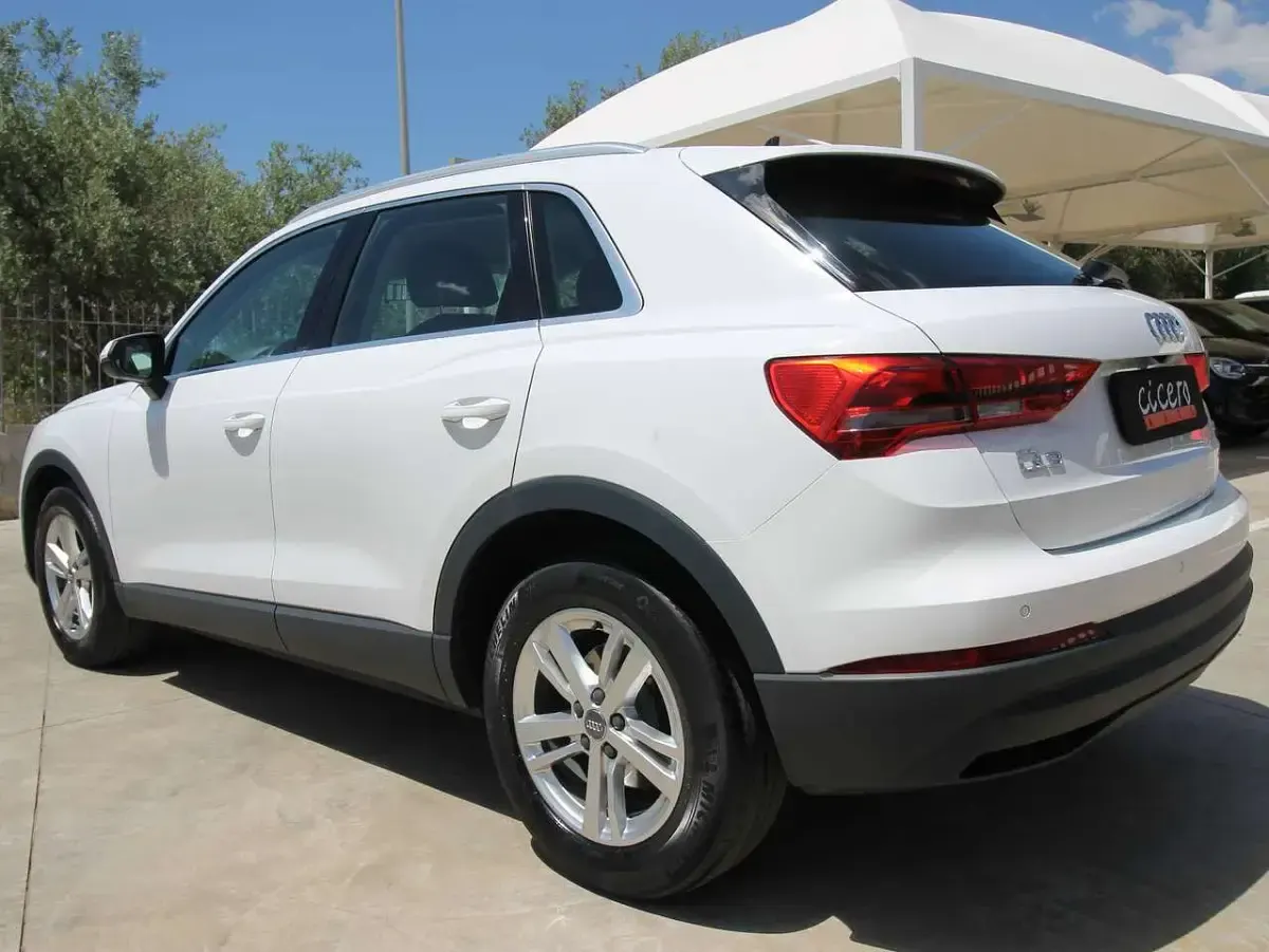 Usata Audi Q3 Business 150 CV (110 kW) 2018 Bianco SUV