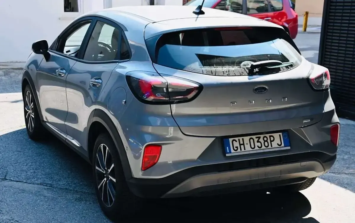 Usata Ford Puma Titanium X 125 CV (91 kW) 2021 Grigio SUV