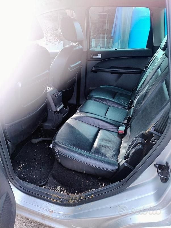Usata Ford C-MAX 90 CV (66 kW) 2005 Monovolume