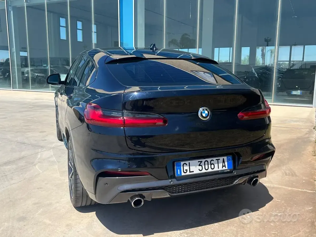 Usata BMW X4 M Sport 231 CV (169 kW) 2018 Bluazzurro SUV