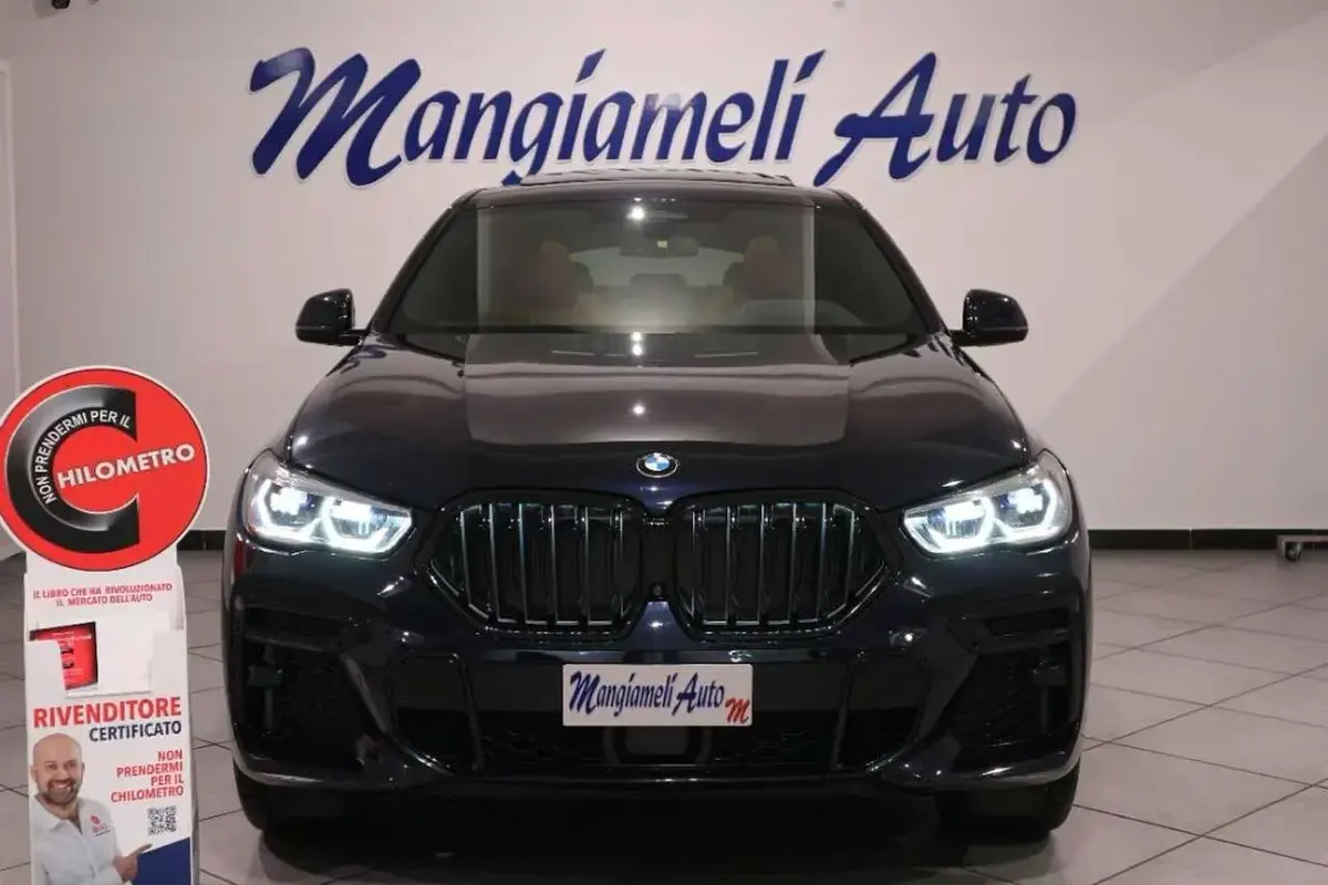 Usata BMW X6 M Sport 333 CV (244 kW) 2022 Blu SUV