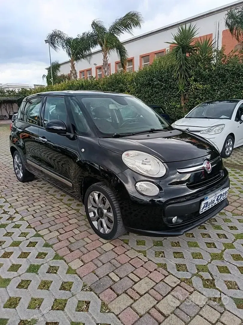 Usata Fiat 500L Lounge 95 CV (69 kW) 2016 Nero Monovolume