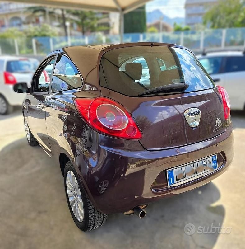 Usata Ford Ka Titanium 69 CV (50 kW) 2014 Viola Berlina