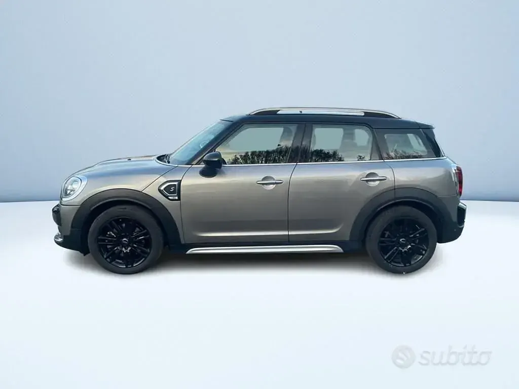 Begagnad Mini Cooper SD Countryman Hype 190 HK (139 kW) 2019 Grå SUV