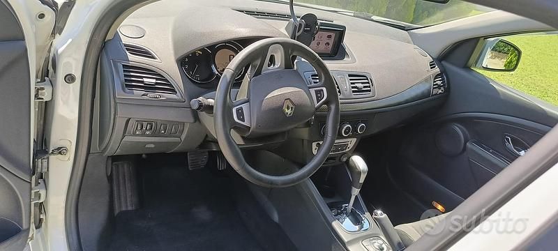 Usata Renault Mégane GrandTour 110 CV (80 kW) 2012 Bianco Station wagon