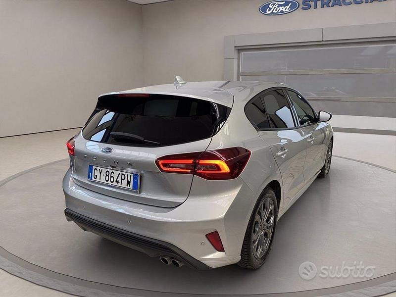 Usata Ford Focus ST-Line 116 CV (85 kW) 2025 Grigio metallizzato Berlina