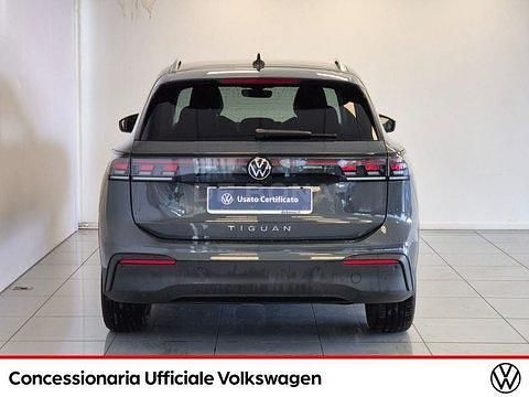 Usata VW Tiguan Edition 150 CV (110 kW) 2024 Grigio SUV