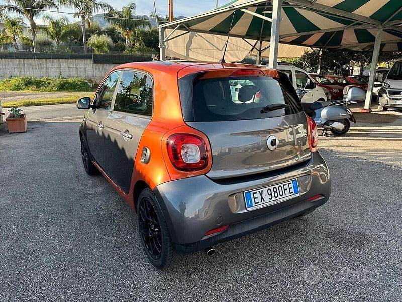 Usata Smart ForFour Edition #1 71 CV (52 kW) 2014 Grigio Utilitaria