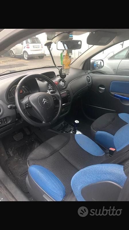 Grigio Usata 2005 Citroën C2 Due volumi | 1700 € - Immagine 1/3