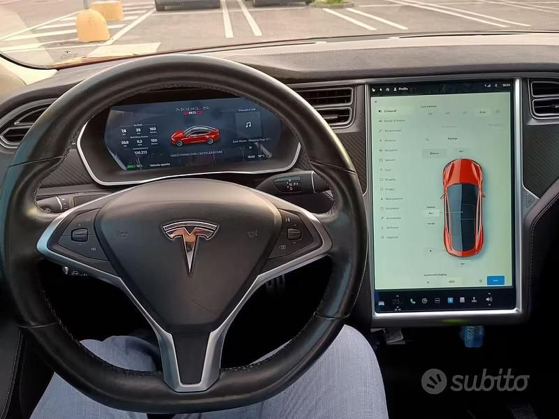 Usata Tesla Model S 514 kW (700 CV) 2015 Rosso Utilitaria