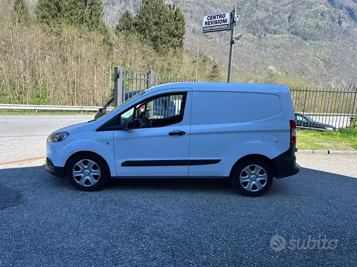 Usata Ford Transit Trend 75 CV (55 kW) 2023 Bianco Furgone