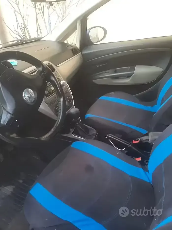 Usado Fiat Punto 65 CV (47 kW) 2009 Azul Utilitario