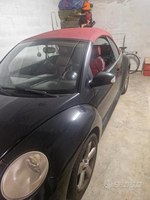 Usata VW Beetle Cabriolet Edition 102 CV (75 kW) 2007 Nero Cabrio