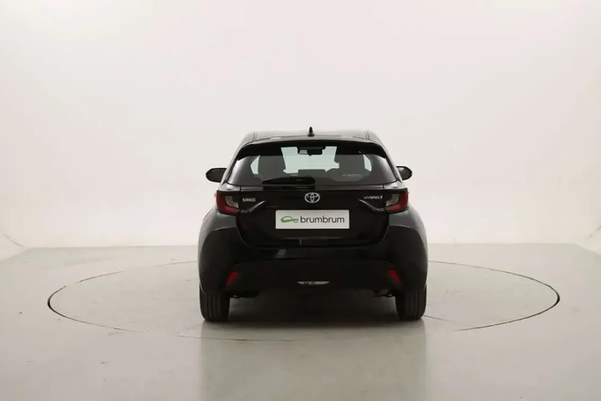 Second-hand Toyota Yaris Hybrid Business Edition 116 CP (85 kW) 2021 Negru Hatchback