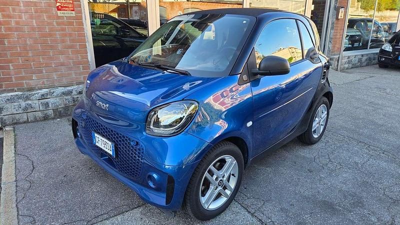 Blu Usata 2021 Smart ForTwo Electric Drive Pure Due volumi | 11.990 € (Buon prezzo) - Immagine 1/4