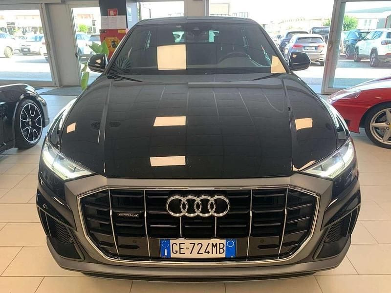 Usata Audi Q8 Sport 286 CV (210 kW) 2021 Nero SUV