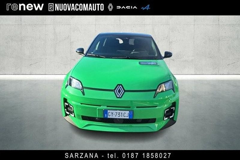 Usata Renault R5 Komfort 110 kW (150 CV) 2025 Nero Utilitaria