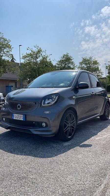 Usata Smart ForFour Brabus 109 CV (80 kW) 2017 Grigio Utilitaria