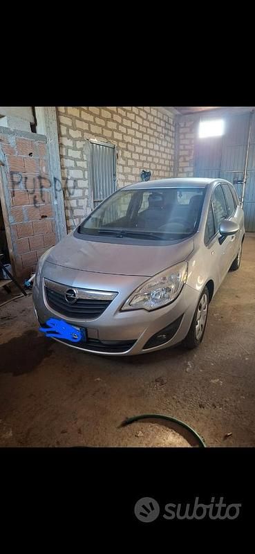 Usata Opel Meriva 2013 Grigio Monovolume