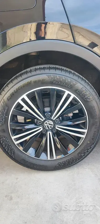Usata VW Tiguan Life 122 CV (89 kW) 2021 Nero SUV